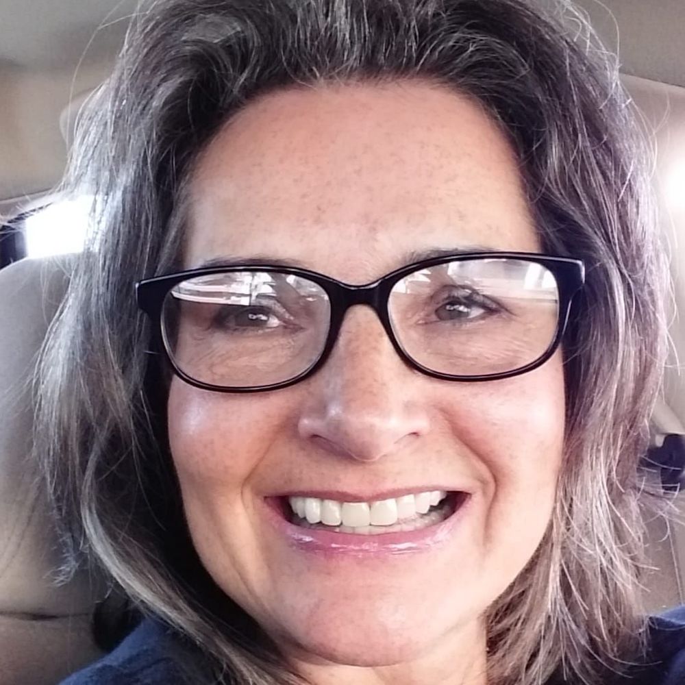 Meet your Posher, Cynthia
